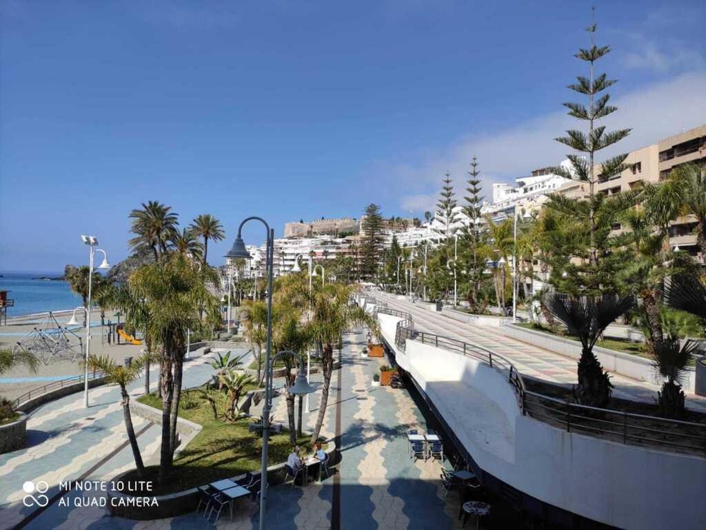 Centro-Primera Linea De Playa Альмуньекар Экстерьер фото